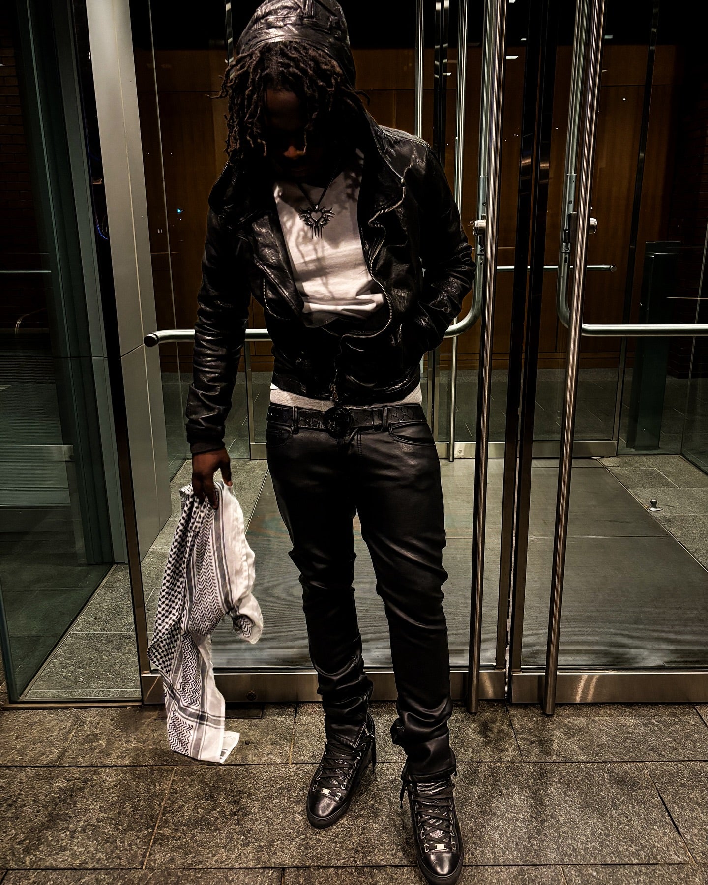 via @yungpams